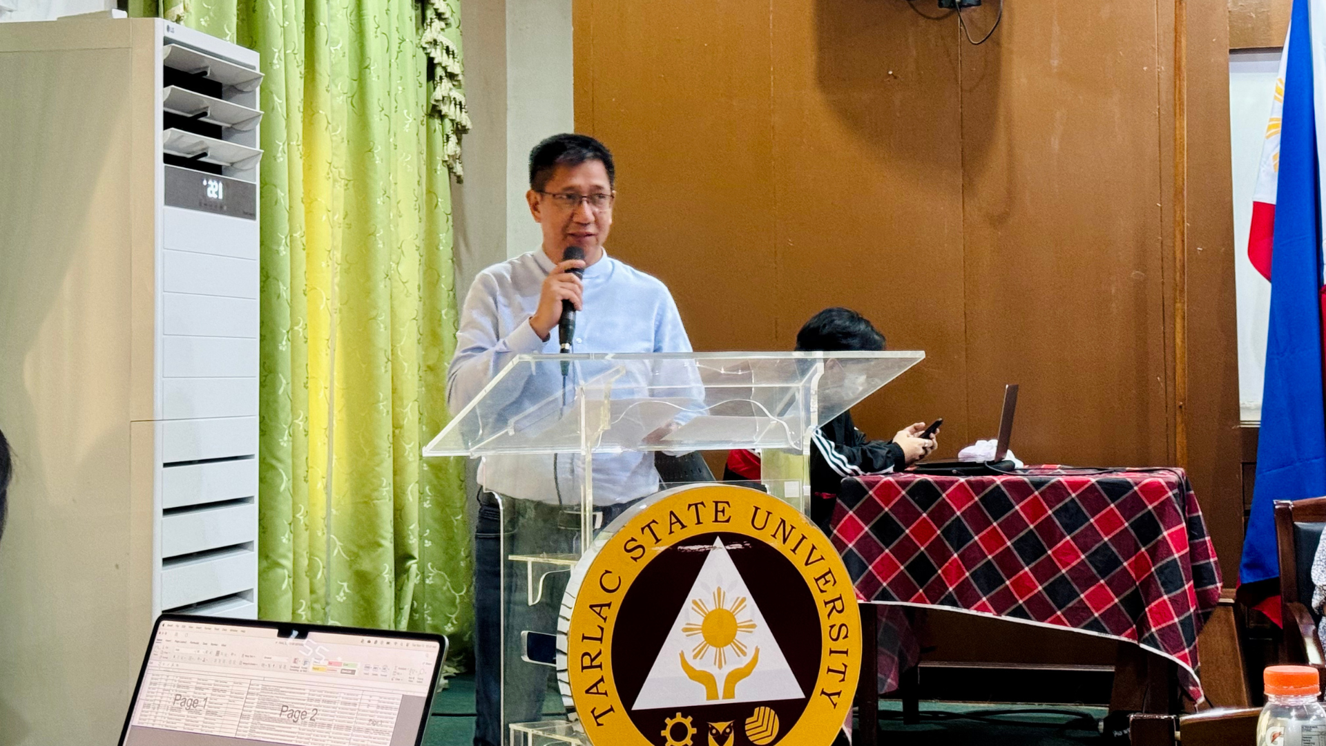 <i>Dr. Arnold E. Velasco, TSU President, highlights the significance of the new partnership during the MOU signing with SIMS.</i>